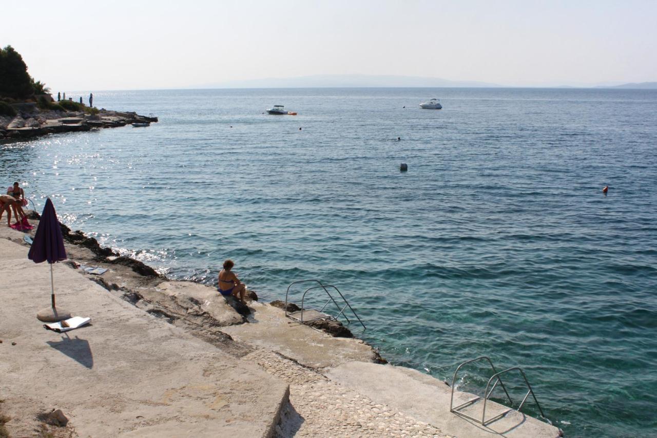 Apartments By The Sea Rastici, Ciovo - 2104 Τρογκίρ Εξωτερικό φωτογραφία