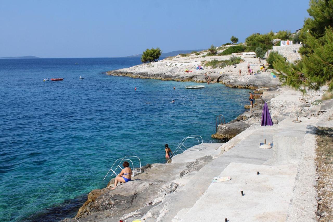 Apartments By The Sea Rastici, Ciovo - 2104 Τρογκίρ Εξωτερικό φωτογραφία