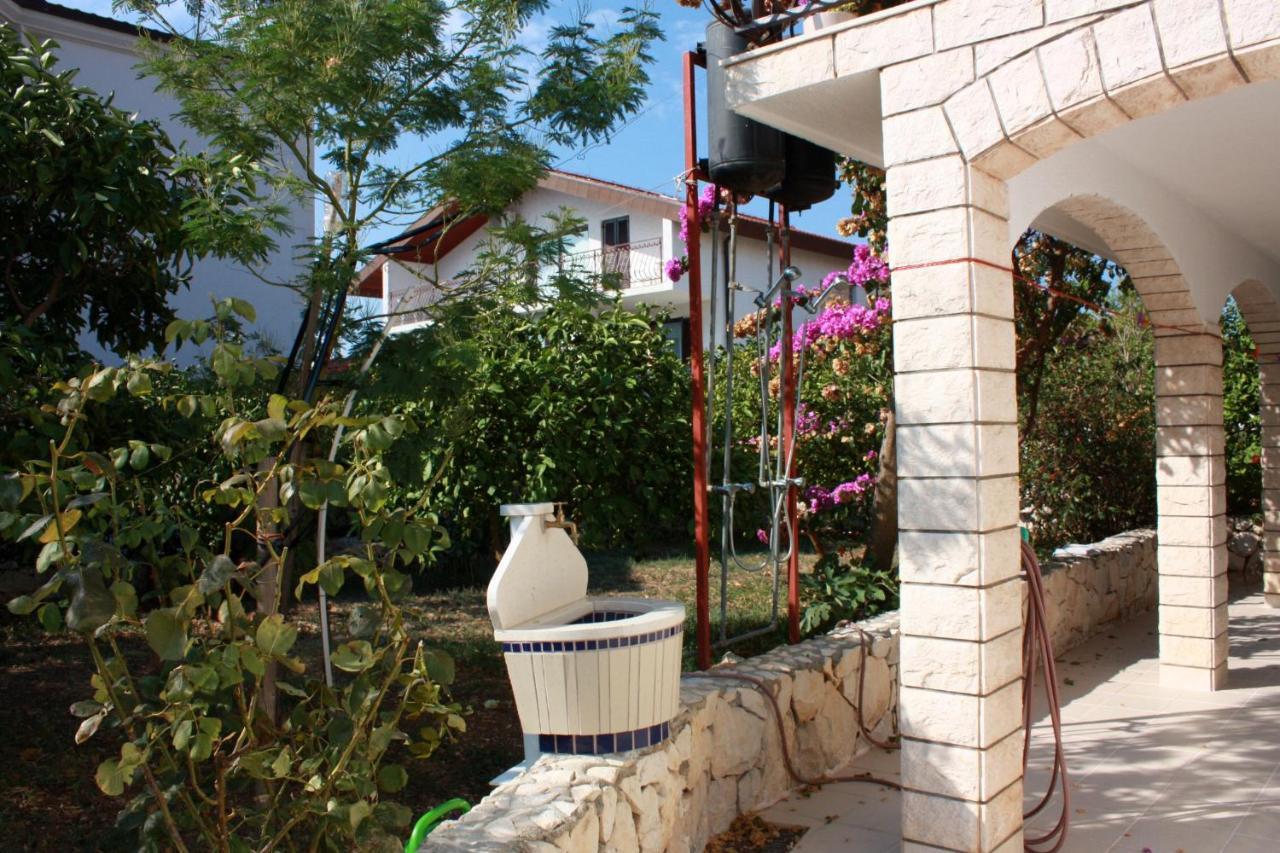 Apartments By The Sea Rastici, Ciovo - 2104 Τρογκίρ Εξωτερικό φωτογραφία
