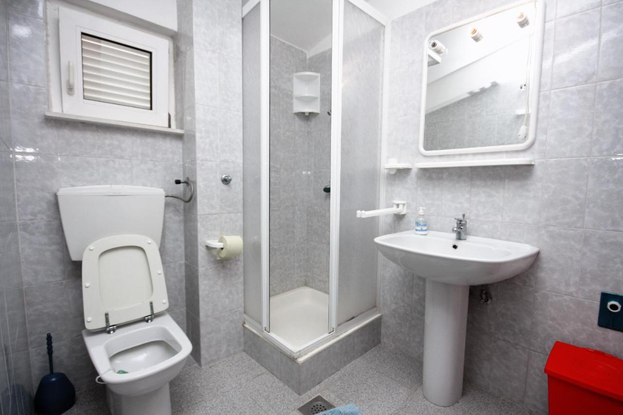 Apartments By The Sea Rastici, Ciovo - 2104 Τρογκίρ Εξωτερικό φωτογραφία