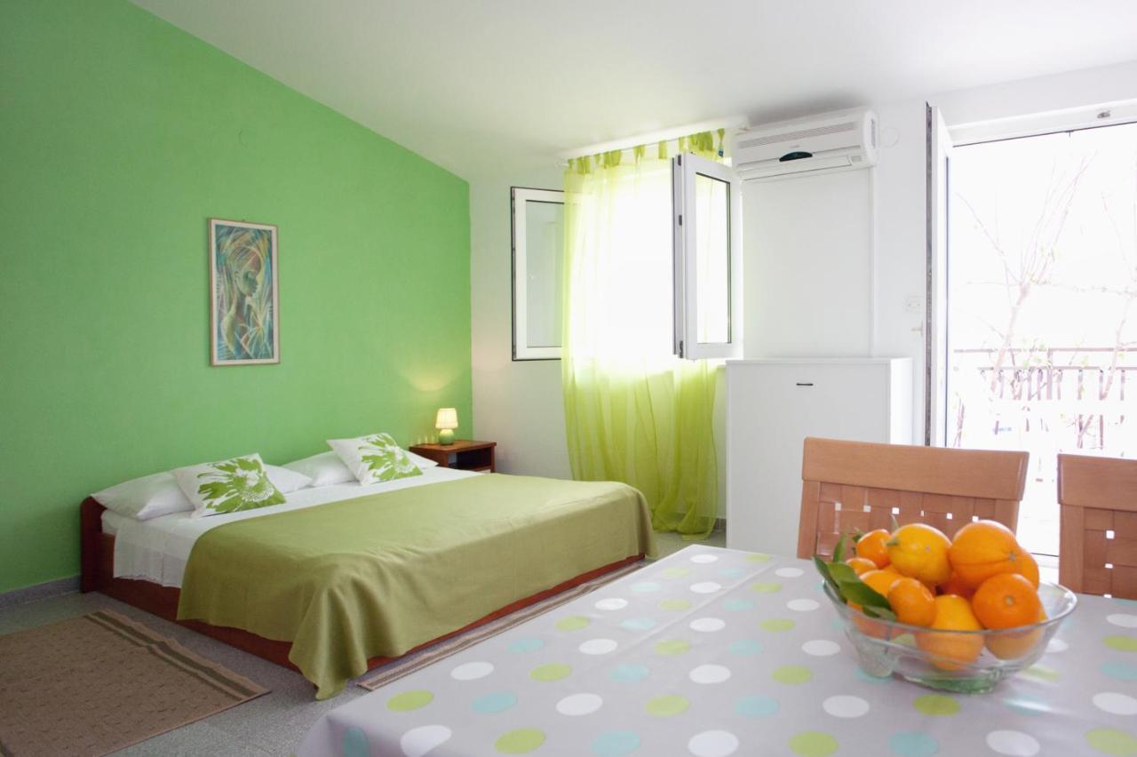 Apartments By The Sea Rastici, Ciovo - 2104 Τρογκίρ Εξωτερικό φωτογραφία