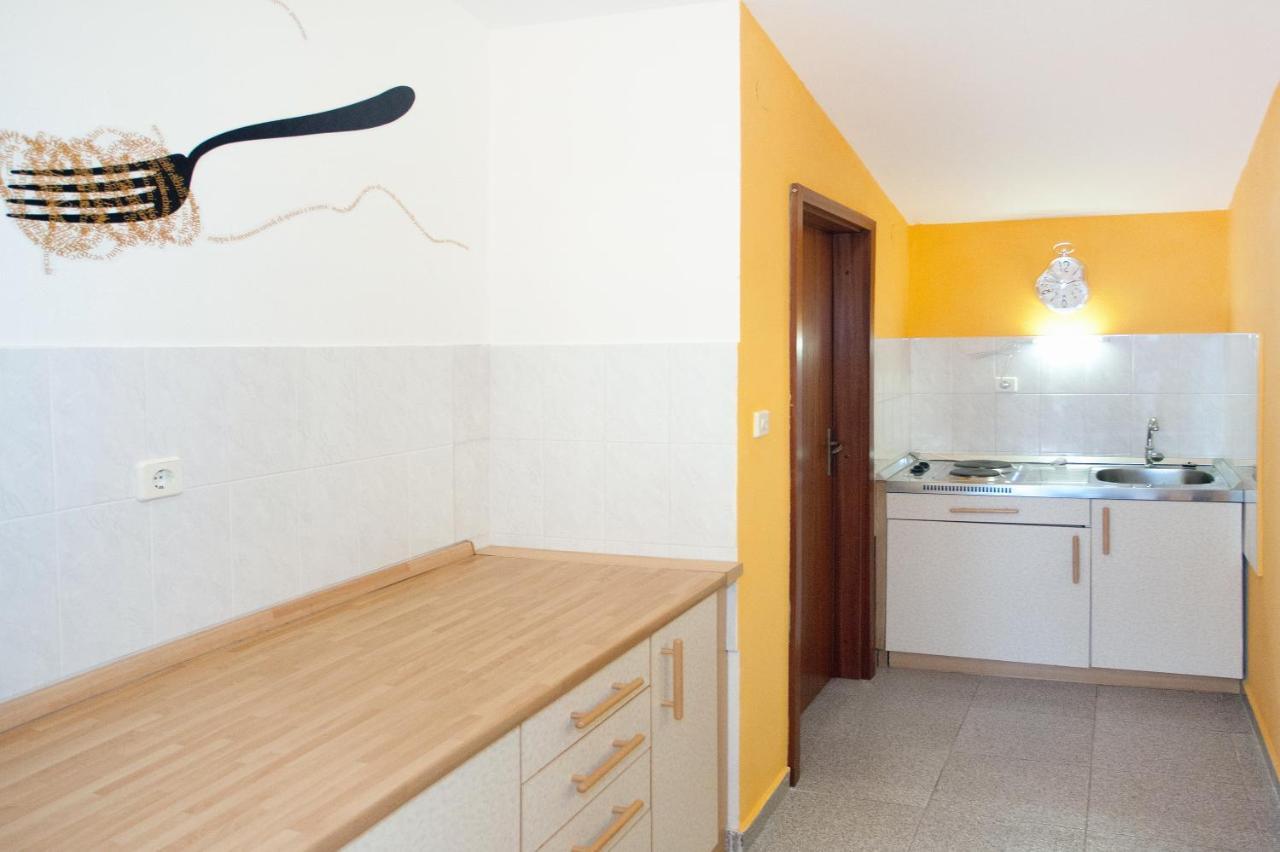 Apartments By The Sea Rastici, Ciovo - 2104 Τρογκίρ Εξωτερικό φωτογραφία