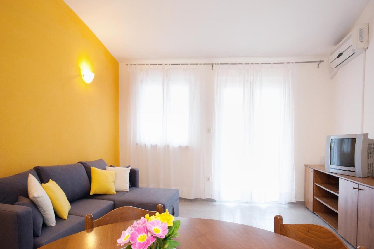 Apartments By The Sea Rastici, Ciovo - 2104 Τρογκίρ Εξωτερικό φωτογραφία
