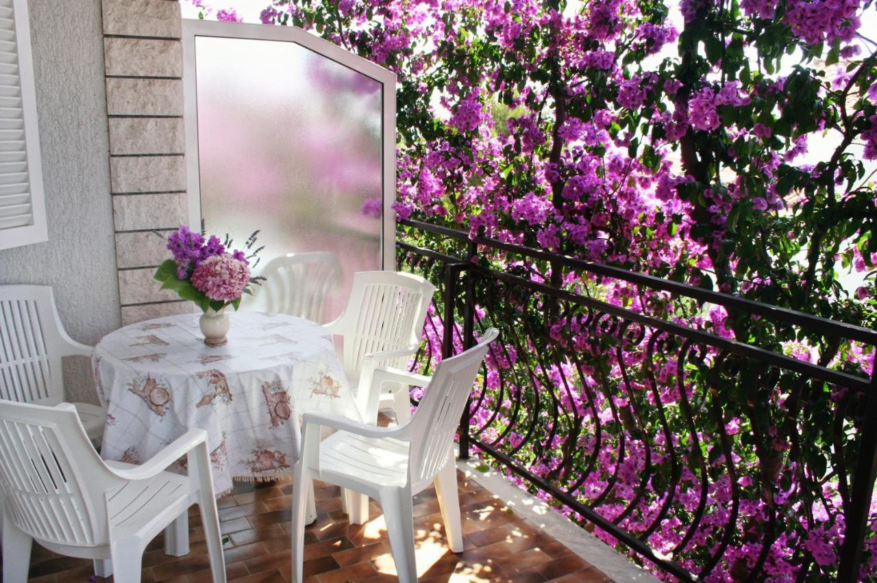Apartments By The Sea Rastici, Ciovo - 2104 Τρογκίρ Εξωτερικό φωτογραφία