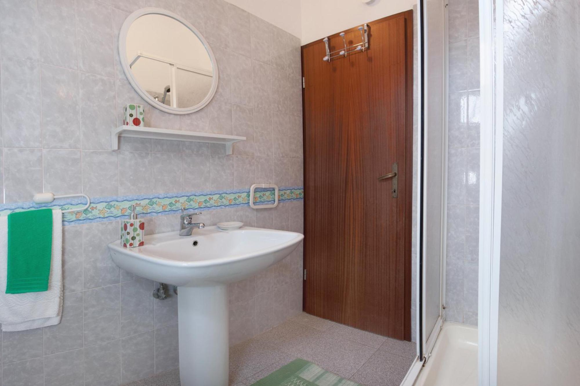 Apartments By The Sea Rastici, Ciovo - 2104 Τρογκίρ Δωμάτιο φωτογραφία
